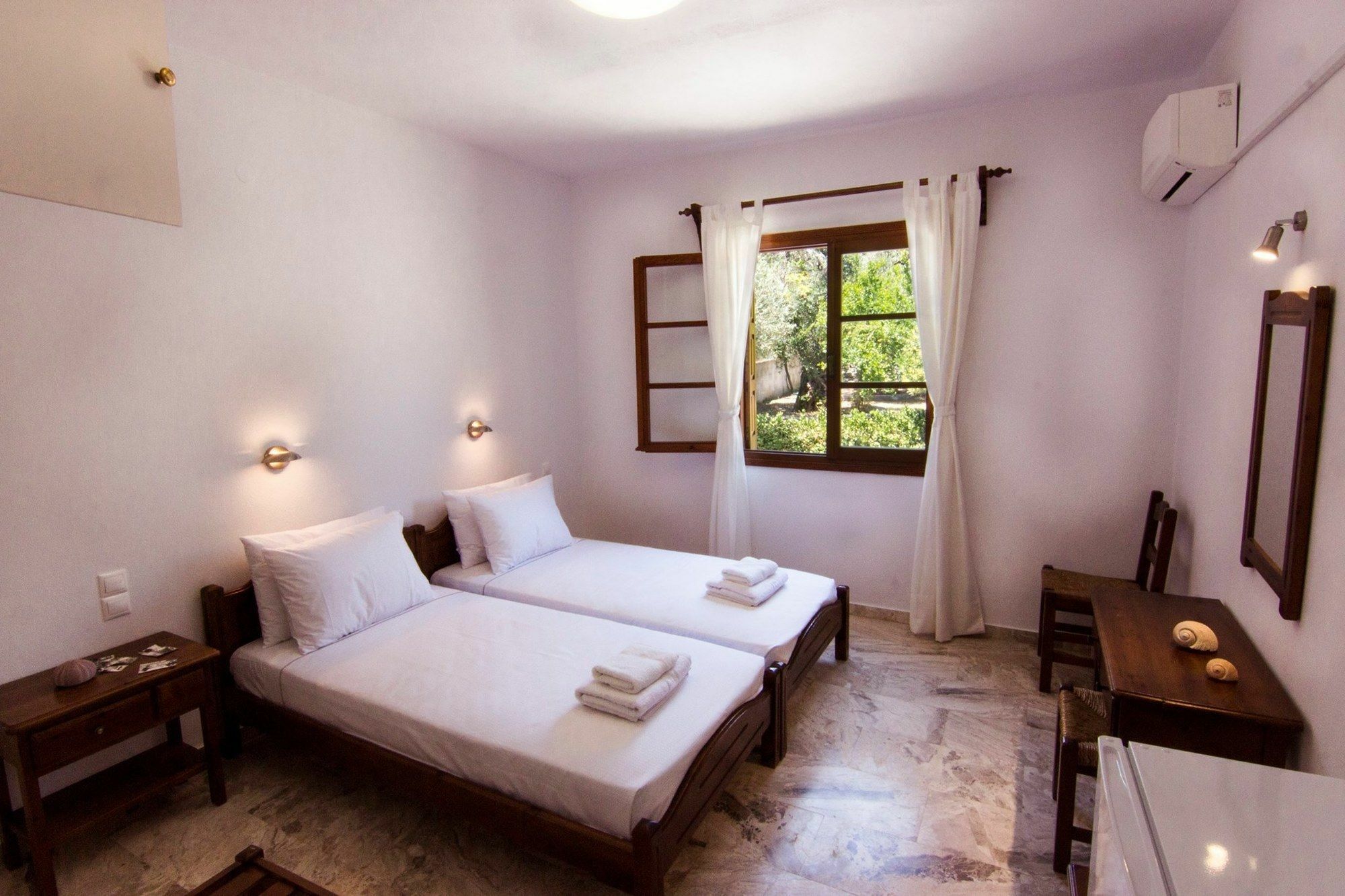 Naftilos Skiathos Exterior foto